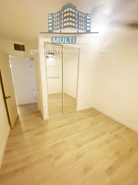 Building Photo - 505 S Margo Dr