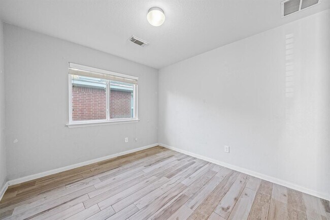 Building Photo - 9626 Winter Bloom Ln