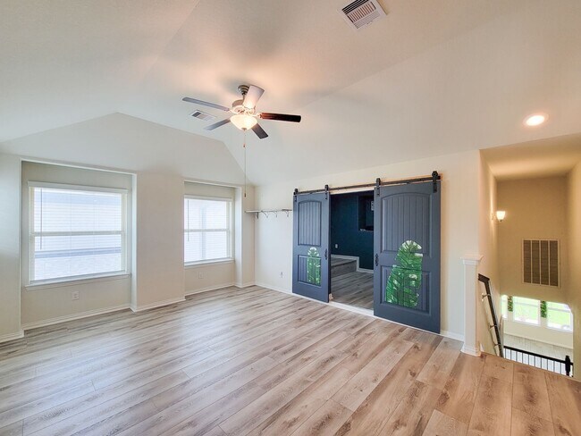 Building Photo - This thoughtfully designed home boasts 4 spacious bedrooms (2 down) and 3.5 baths, providing ampl...