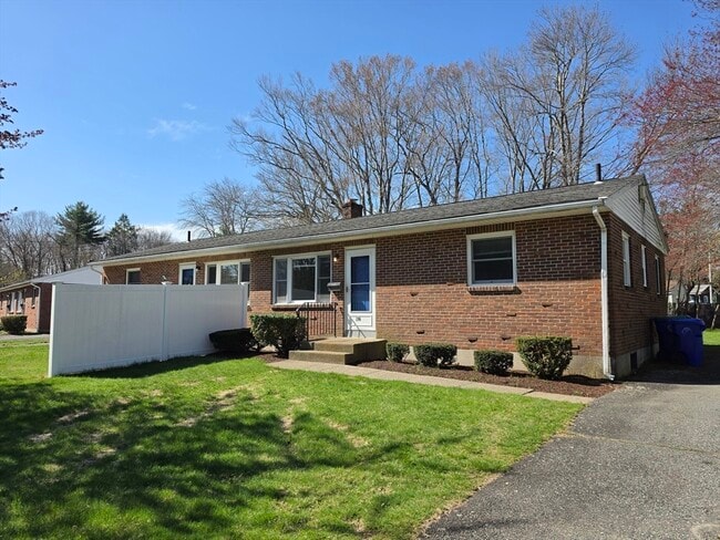 Building Photo - 196 Manzella Ct