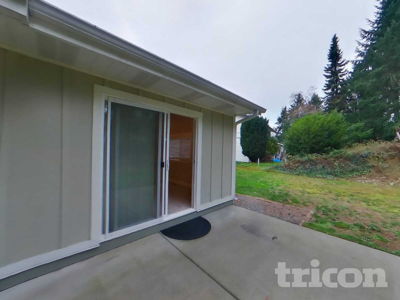 Building Photo - 4911 64th Ave W