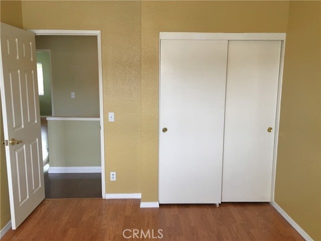 Building Photo - 1349 Crestmont Dr