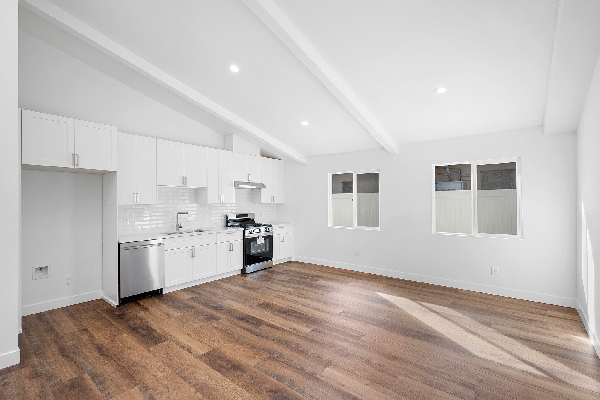 Building Photo - 13010 Hartland St