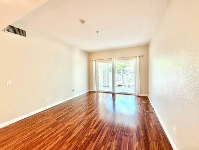 Building Photo - Stylish 2 Bedroom 2 Bathroom 1 Car Garage with Resort Style Amenities in Prime Temecula Location