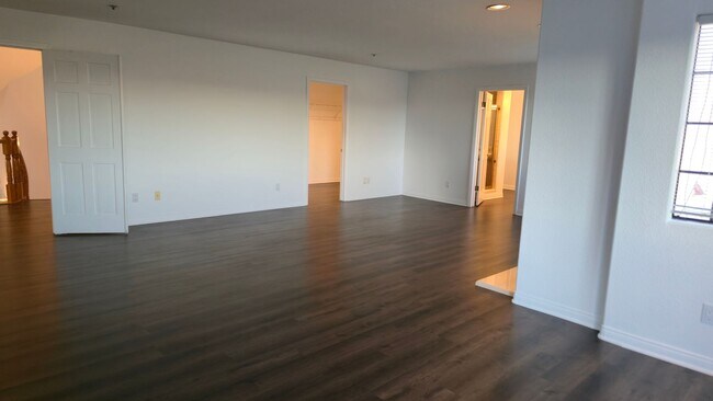 Building Photo - Prestigious Bell Canyon 5-Bedroom Estate i...