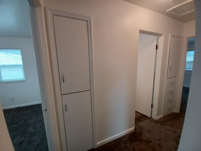 Building Photo - 485 N 100 E
