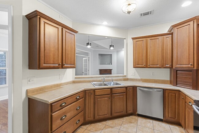 Building Photo - 406 Aspen Ct