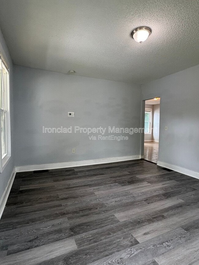 Building Photo - 172 Mt Pleasant St
