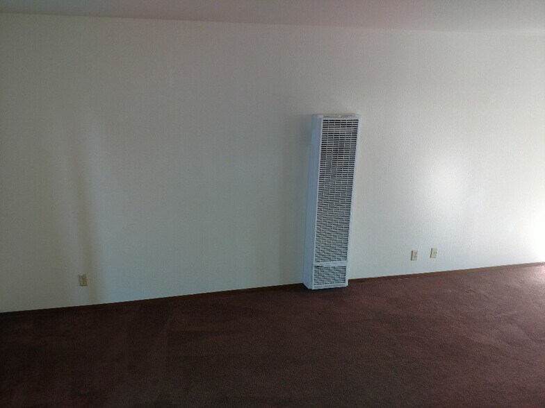 Building Photo - 1600 Fischer Ave