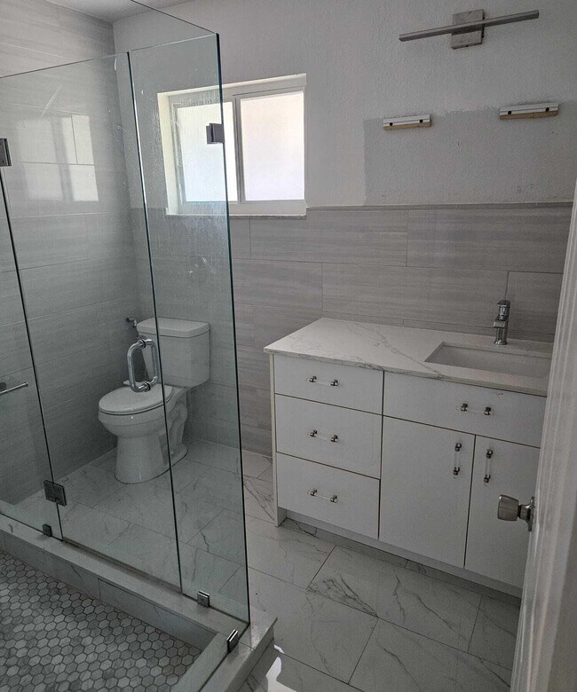 Building Photo - 1943 Kirk Rd