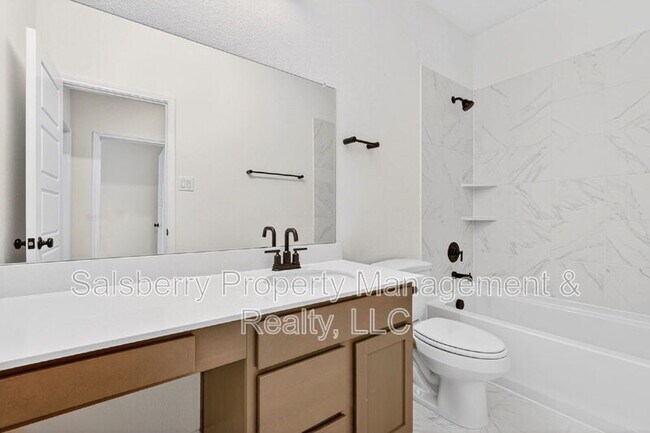 Building Photo - 125 Gallegos Dr