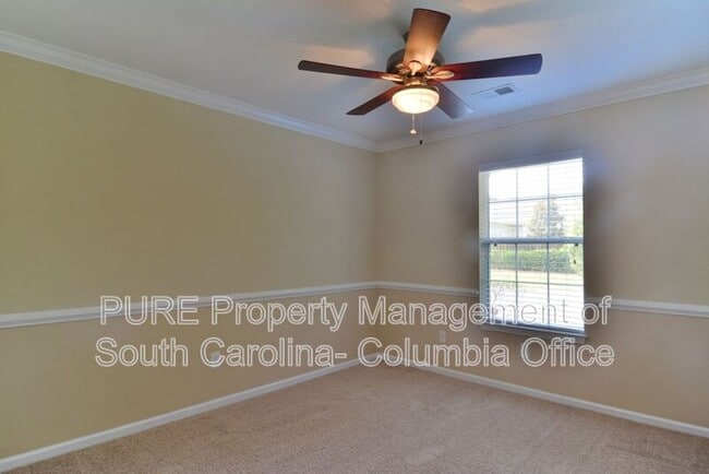 Building Photo - 228 Buffwood Dr