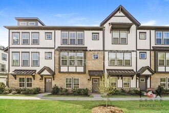Building Photo - 908 Mary Max Dr