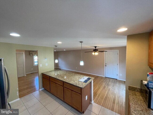 Building Photo - 5056 Kenerson Dr