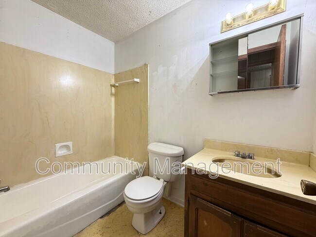 Building Photo - 1645 N Marque Ann Dr