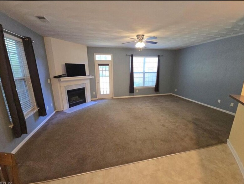 Building Photo - 1170 Gunn Hall Dr