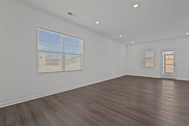 Building Photo - Beautiful 2-Story 4 Bedroom, 3 Bath Home in Angier — Just 30 Minutes from Downtown Raleigh