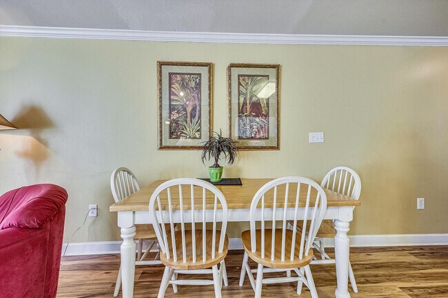 Building Photo - 104 Gulfside Ct