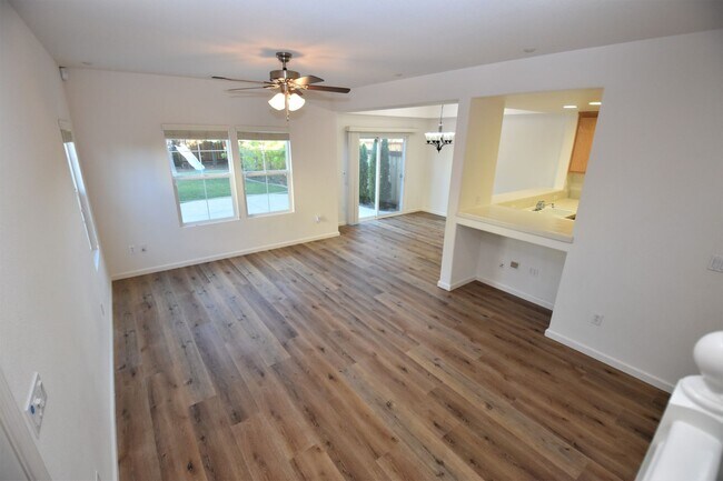 Building Photo - 3814 Black Butte Rd