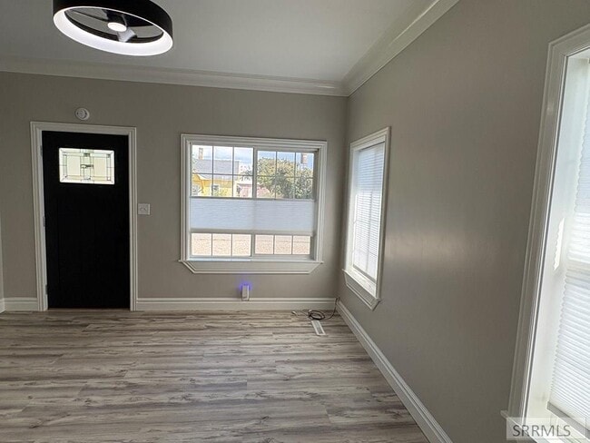 Building Photo - 357 1st W St