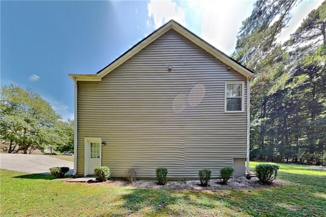 Building Photo - 2605 Marleigh Farm Rd NW