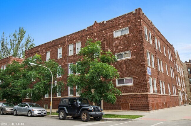 Primary Photo - 1613 N Richmond St