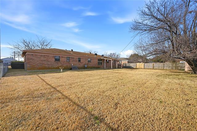 Building Photo - 306 Texoma Dr