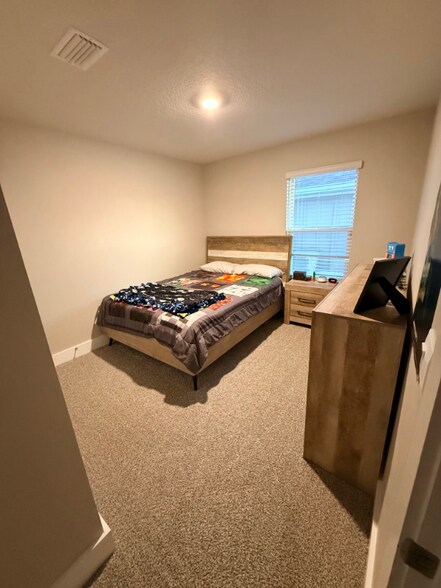 Building Photo - 4844 Snipe Rd