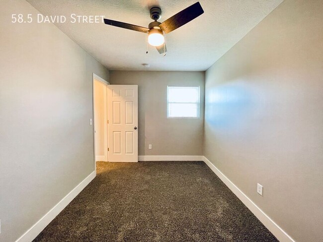 Building Photo - Beautifully Updated 2-Bedroom Duplex in De...