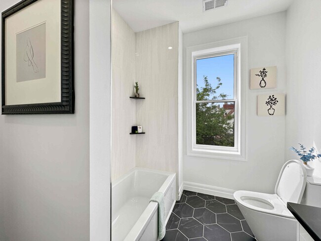 Building Photo - 2 Webster Ave