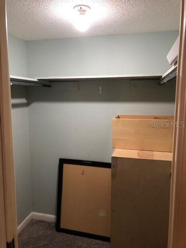Building Photo - AVAILABLE OFF SEASON FOR $1,800/MO