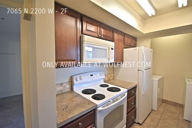 Building Photo - Cozy 1 Bed Park City Powderwood Condo!