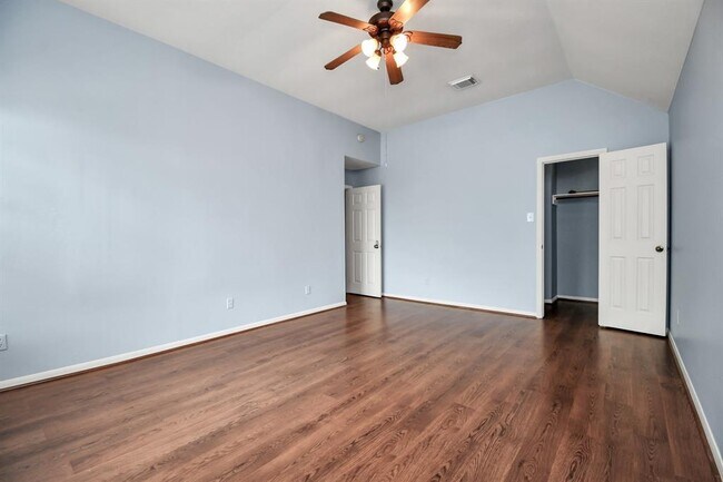 Building Photo - 2523 Sunstone Ln