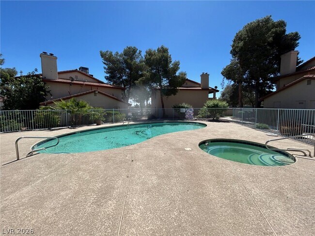 Building Photo - 749 Rock Springs Dr