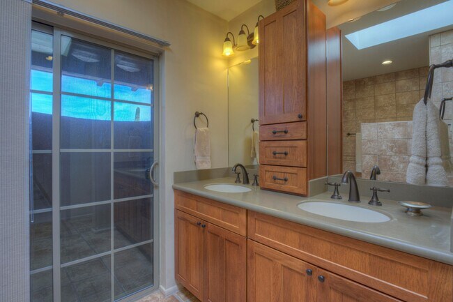 Building Photo - 1103 Ocotillo Cir