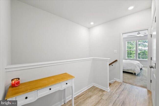 Building Photo - 1602 Field Sparrow Ter NE