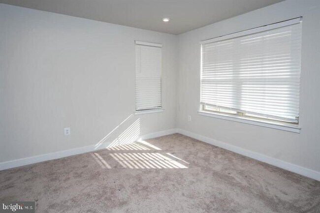Building Photo - 3464 Sunset Ridge Dr