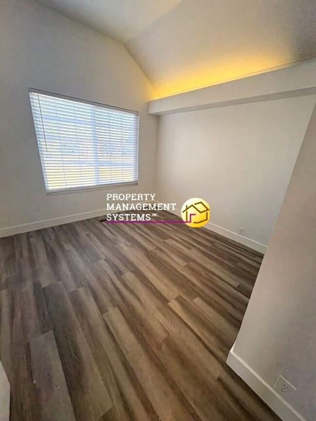 Building Photo - 2 Bedroom Condo in Taylorsville!