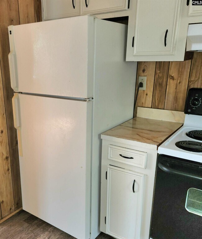 Building Photo - 713 Humphrey St