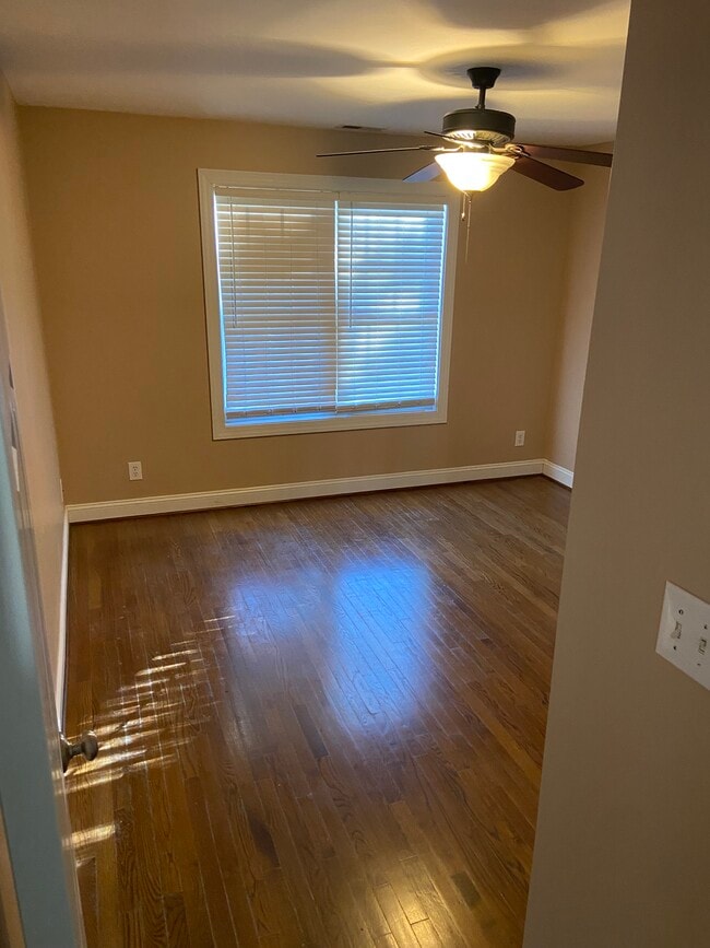 Building Photo - 100 Beacon Hill Pl