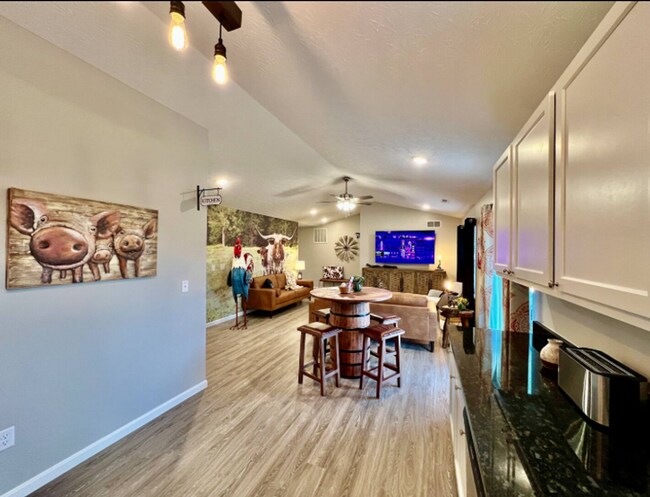 Building Photo - NEW Farmhouse Retreat Rustic decor and Cozy vibes!