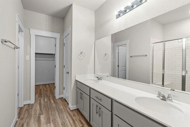 Building Photo - 17200 Leafroller Dr