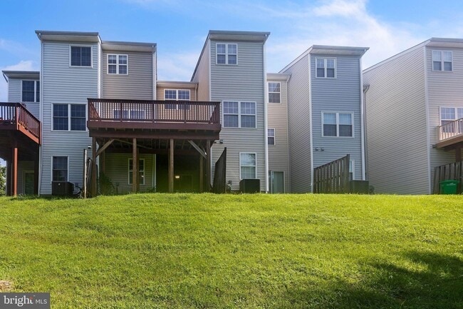 Building Photo - 4226 Lavender Ln