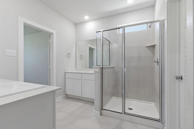 Building Photo - 637 Sierra Rdg