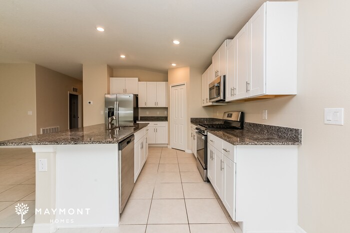 Building Photo - 4124 84th Ct E