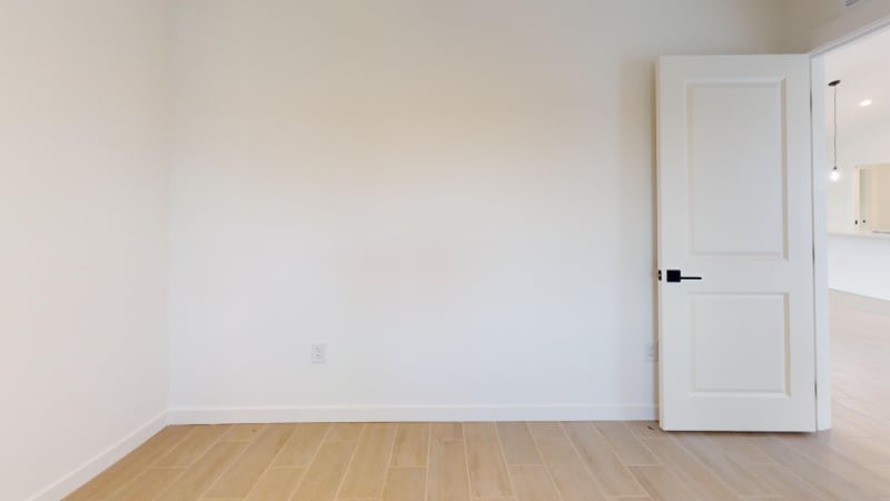 Building Photo - 2028 NE 6th Ave