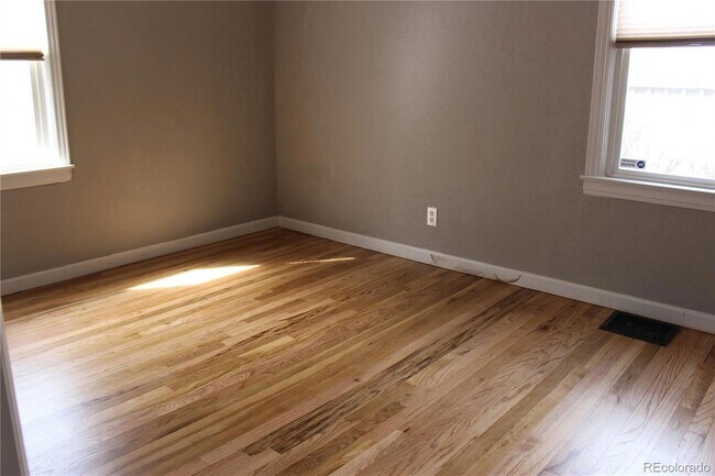 Building Photo - 1811 W Bijou St