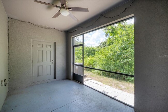 Building Photo - 10687 Lake Montauk Dr