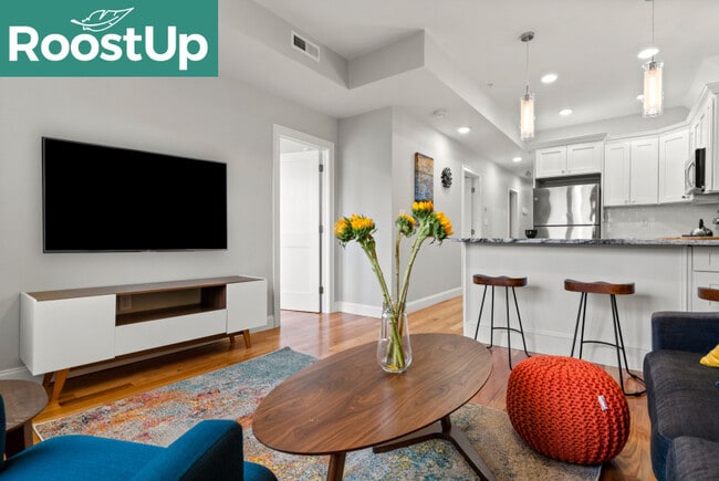 Building Photo - Furnished Bedroom with Private Bath in South Boston