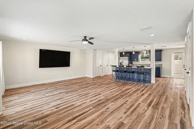 Building Photo - 1280 Jimmy Buffett Mem Hwy